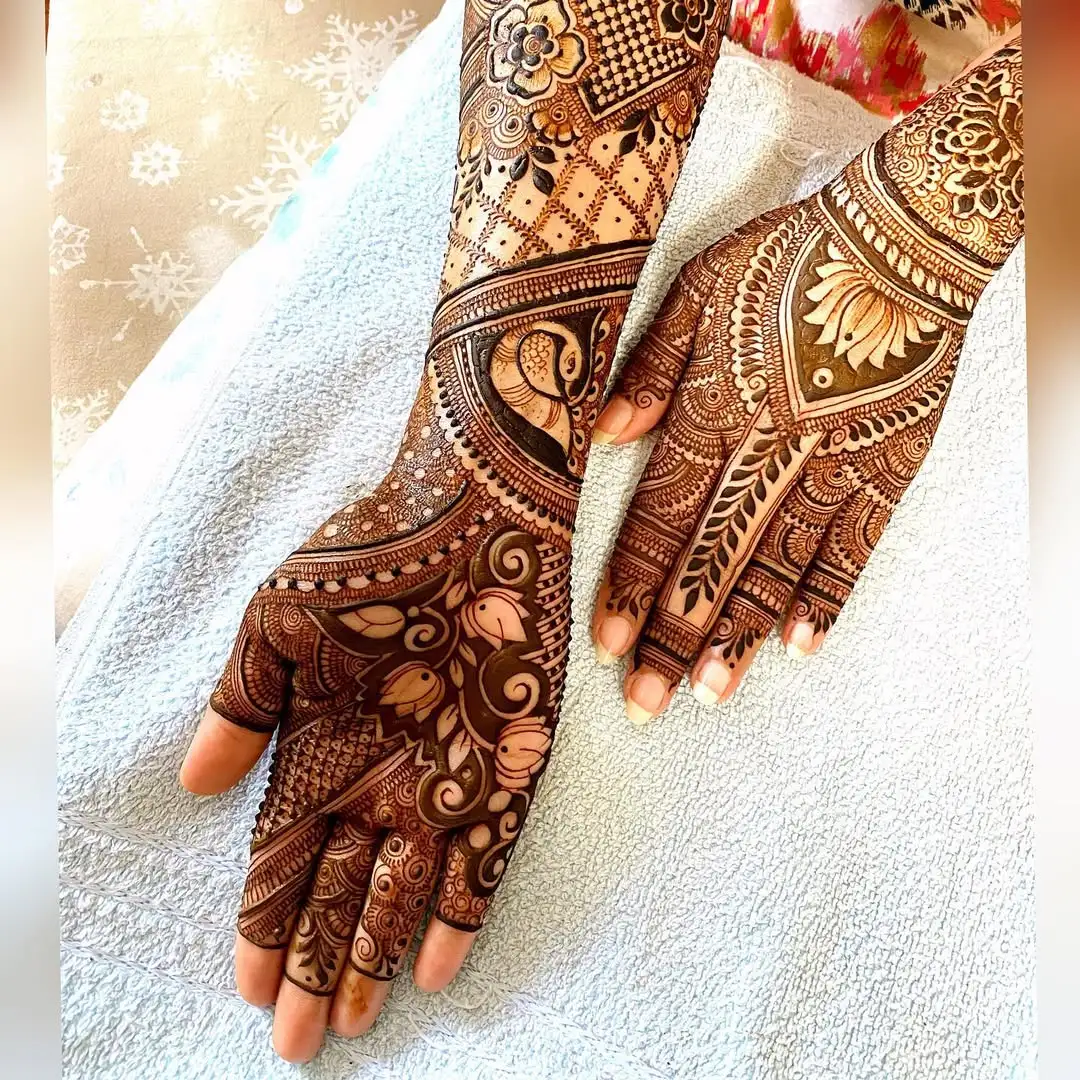 Mehendi Artists Image
