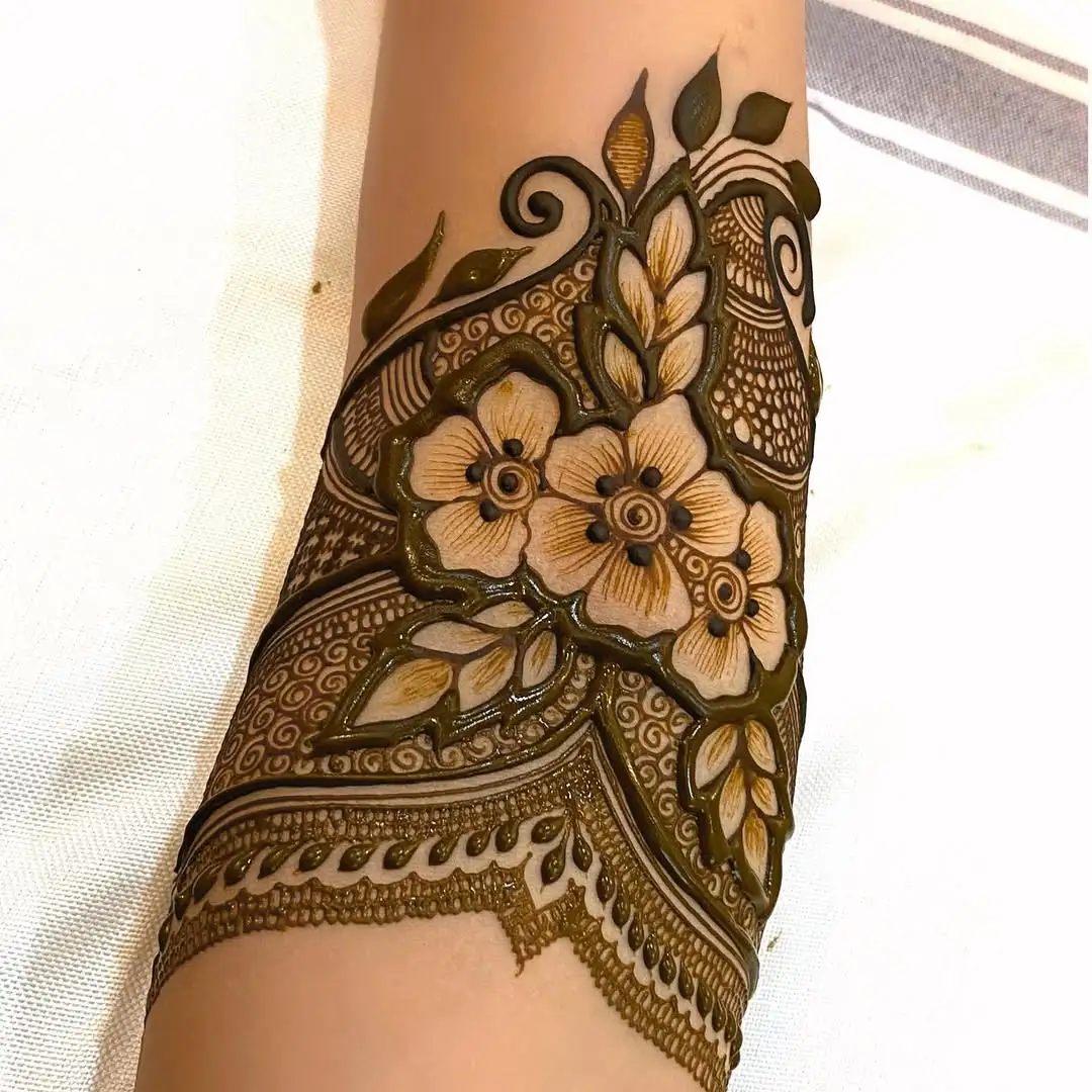 Mehendi Artists Image