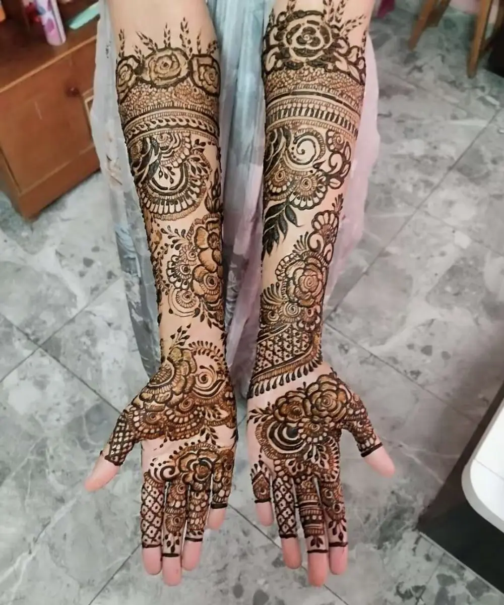 Mehendi Artists Image